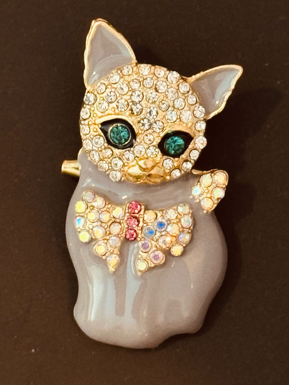 Sparkling Grey Enamel Cat Brooch with Rhinestones and Emerald Green Eyes NWT